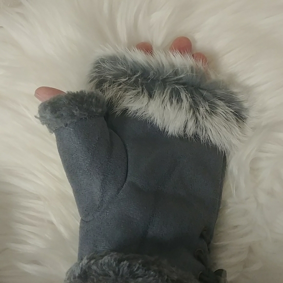Charcoal Gray Faux Fur Fleece Fingerless Gloves - Picture 11 of 16